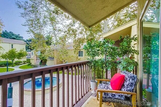 6036 Rancho Mission Rd in San Diego, CA - Building Photo