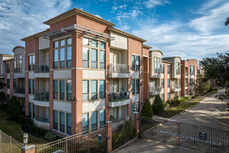 Ventura Lofts Apartments in Houston, TX - Foto de edificio - Building Photo