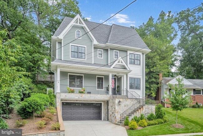 property at 1821 N Jackson St