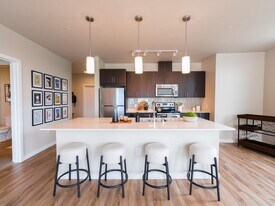 Atlas in Issaquah, WA - Building Photo