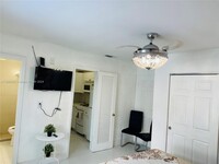 4365 SW 83rd Ave in Miami, FL - Building Photo - Building Photo