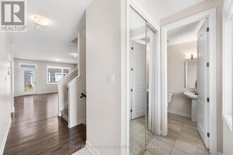 617 Chillerton Dr in Ottawa, ON - Building Photo - Building Photo