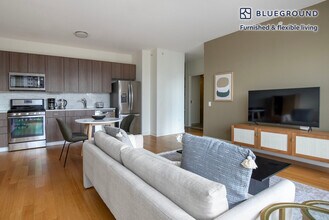 340 E North Water St in Chicago, IL - Building Photo - Building Photo