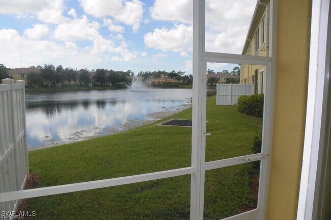 1400 Mariposa Cir in Naples, FL - Building Photo - Building Photo