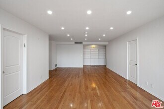865 Comstock Ave in Los Angeles, CA - Building Photo - Building Photo