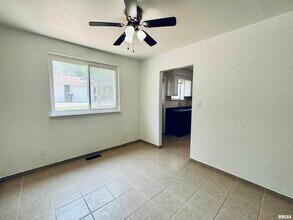 3400 N Missouri Ave in Peoria, IL - Building Photo - Building Photo