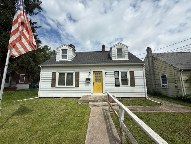property at 1347 E Caracas Ave