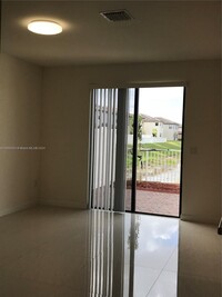 3453 W 92nd Pl in Hialeah, FL - Building Photo - Building Photo