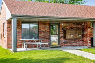 Elkhart Park Center in Elkhart, IA - Building Photo - Building Photo