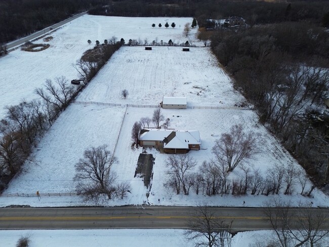 189 Old Sutton Rd in Barrington, IL - Building Photo - Building Photo