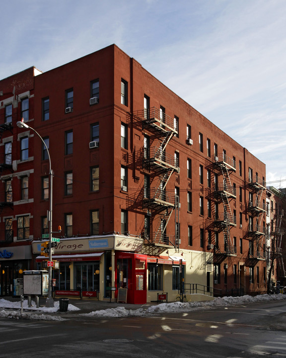 47 E 7th St in New York, NY - Foto de edificio