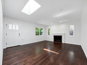 445 Alviso St in Santa Clara, CA - Foto de edificio - Building Photo