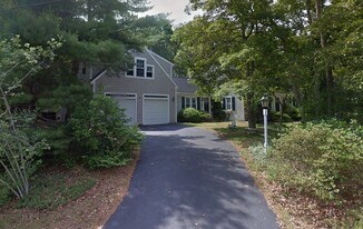 91 Hitching Post Ln in Centerville, MA - Building Photo