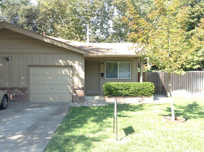4127 Newell St in Sacramento, CA - Building Photo