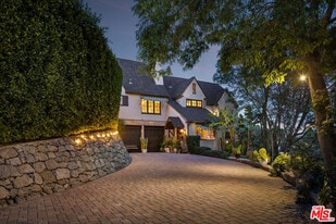 3340 Durand Dr in Los Angeles, CA - Building Photo