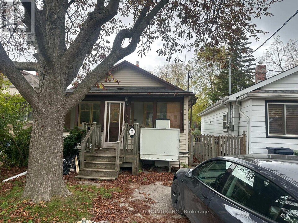 91 Haslam St in Toronto, ON - Building Photo