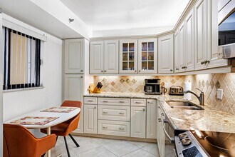 300 Ocean Trail Way in Jupiter, FL - Building Photo - Building Photo