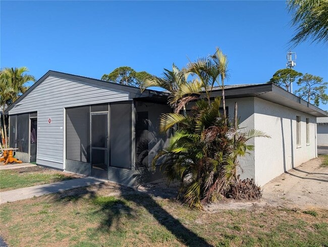 property at 1122 68th Ave Dr W