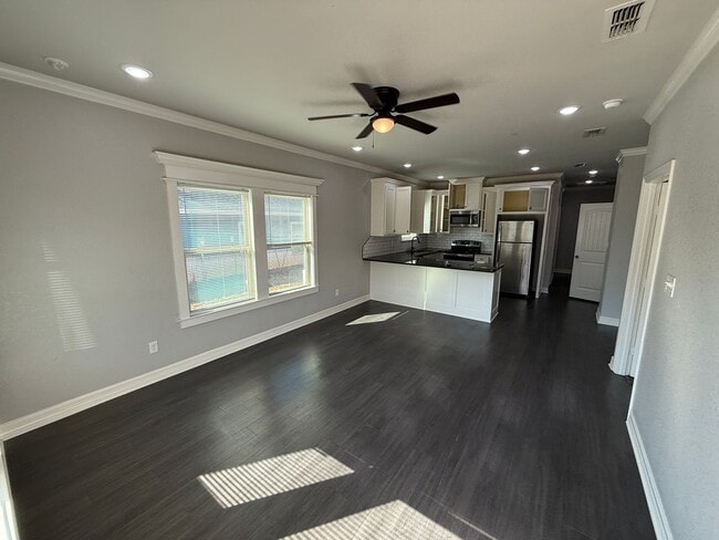 501 W Vance St in Tyler, TX - Building Photo - Building Photo