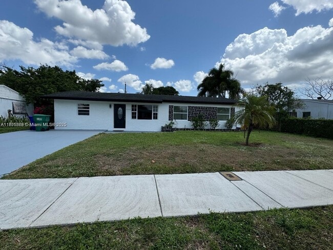 property at 4529 SW 24th St