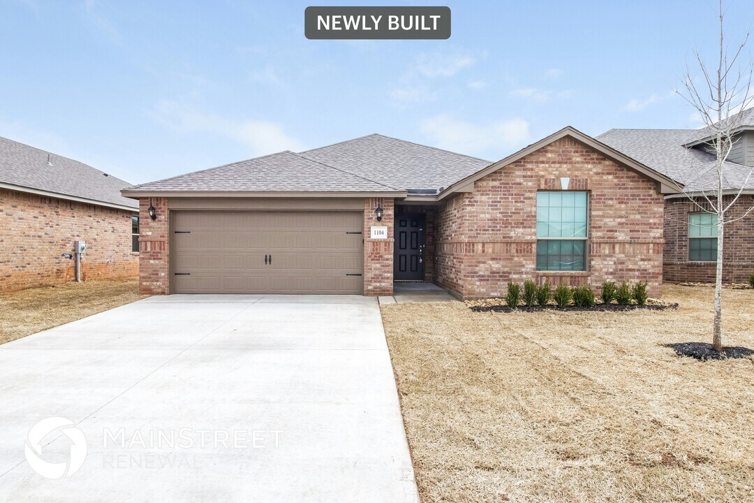 1104 NW 5th St in Newcastle, OK - Building Photo