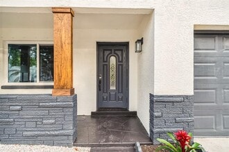 2408 50th St S in Gulfport, FL - Building Photo - Building Photo