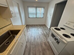 1715 H St in Sacramento, CA - Building Photo - Building Photo