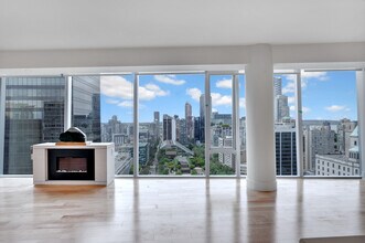667 Howe St in Vancouver, BC - Building Photo - Building Photo