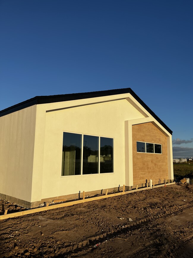 801 Sparrow Rd in Weslaco, TX - Building Photo - Building Photo