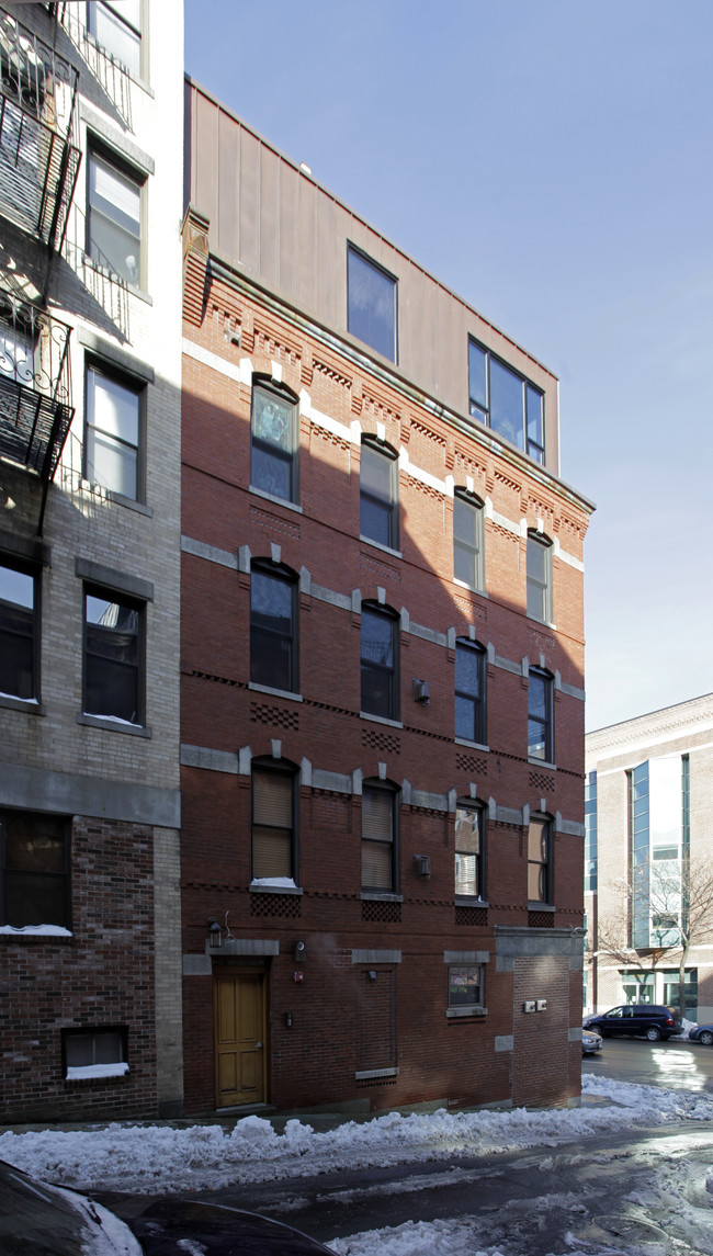 24 Henchman St in Boston, MA - Building Photo - Building Photo