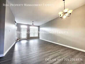 138 Sun Ridge Dr in Mooresville, NC - Building Photo - Building Photo