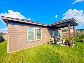 14211 Alberta Spruce Ln in Crosby, TX - Building Photo - Building Photo