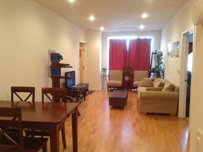 2224 W Madison St in Chicago, IL - Building Photo - Building Photo