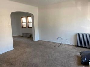 220 S Valley Ave in Olyphant, PA - Building Photo - Building Photo