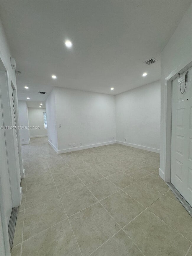16820 SW 1st Manor in Pembroke Pines, FL - Building Photo - Building Photo