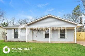 5210 Woody Dr in Horn Lake, MS - Building Photo - Building Photo