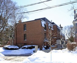 187 Sherwood Ave in Toronto, ON - Building Photo