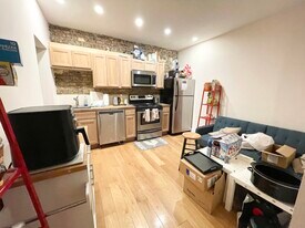 24 S Huntington Ave, Unit 3 in Boston, MA - Building Photo