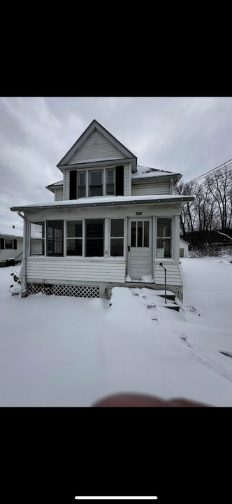 450 State St, Unit State st up in Conneaut Lake, PA - Building Photo