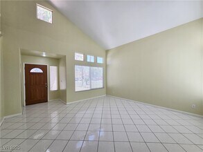 4613 Fireside Ln in Las Vegas, NV - Building Photo - Building Photo