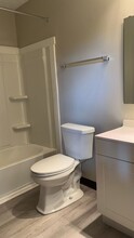 805 Kerns Dr NE, Unit Apt C in Bolivar, OH - Building Photo - Building Photo