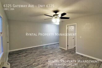 6325 Gateway Ave in Sarasota, FL - Building Photo - Building Photo