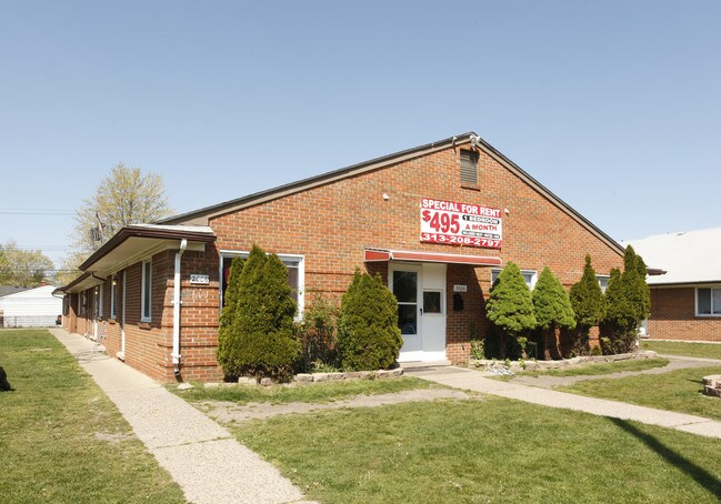 Palmer Terrace Apartments in Westland, MI - Foto de edificio - Building Photo