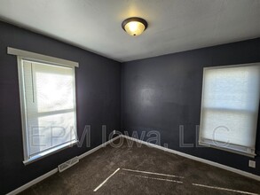 1754 Locke Ave in Waterloo, IA - Building Photo - Building Photo