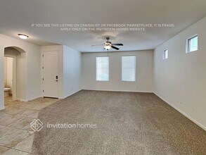 1385 S Moccasin Trail in Gilbert, AZ - Building Photo - Building Photo