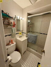 223 Newbury St, Unit 3R in Boston, MA - Building Photo - Building Photo
