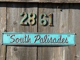 2861 S Palisades Ave in Santa Cruz, CA - Building Photo
