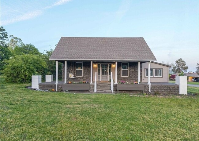 property at 802 N 11th St