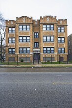 6401-03 S California Ave 2749-57 W 64th St Chicago, IL 60629 in Chicago, IL - Foto de edificio - Building Photo