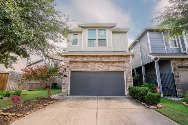 property at 214 Club Crest Ln